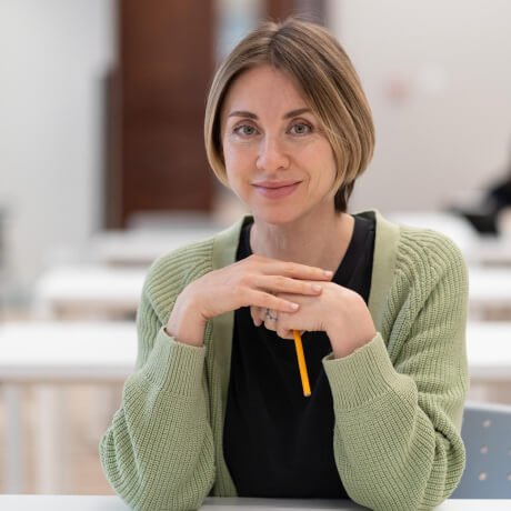 Student testimonial background